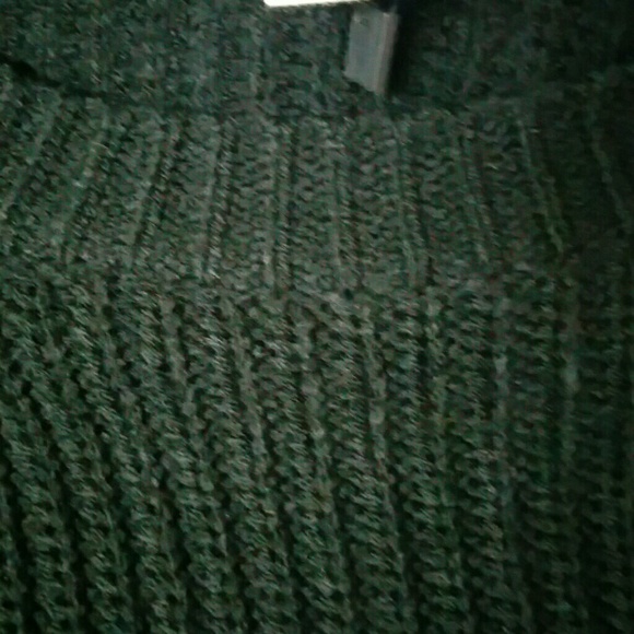 Round Neck Long Sleeves Sweater - Picture 6 of 7